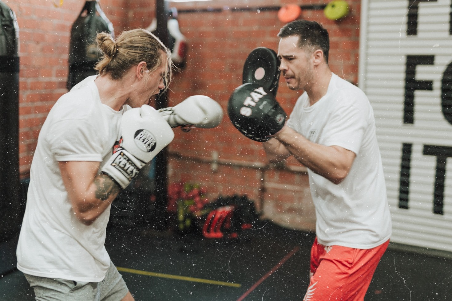 Jak kickboxing zmienia życie i pewność siebie